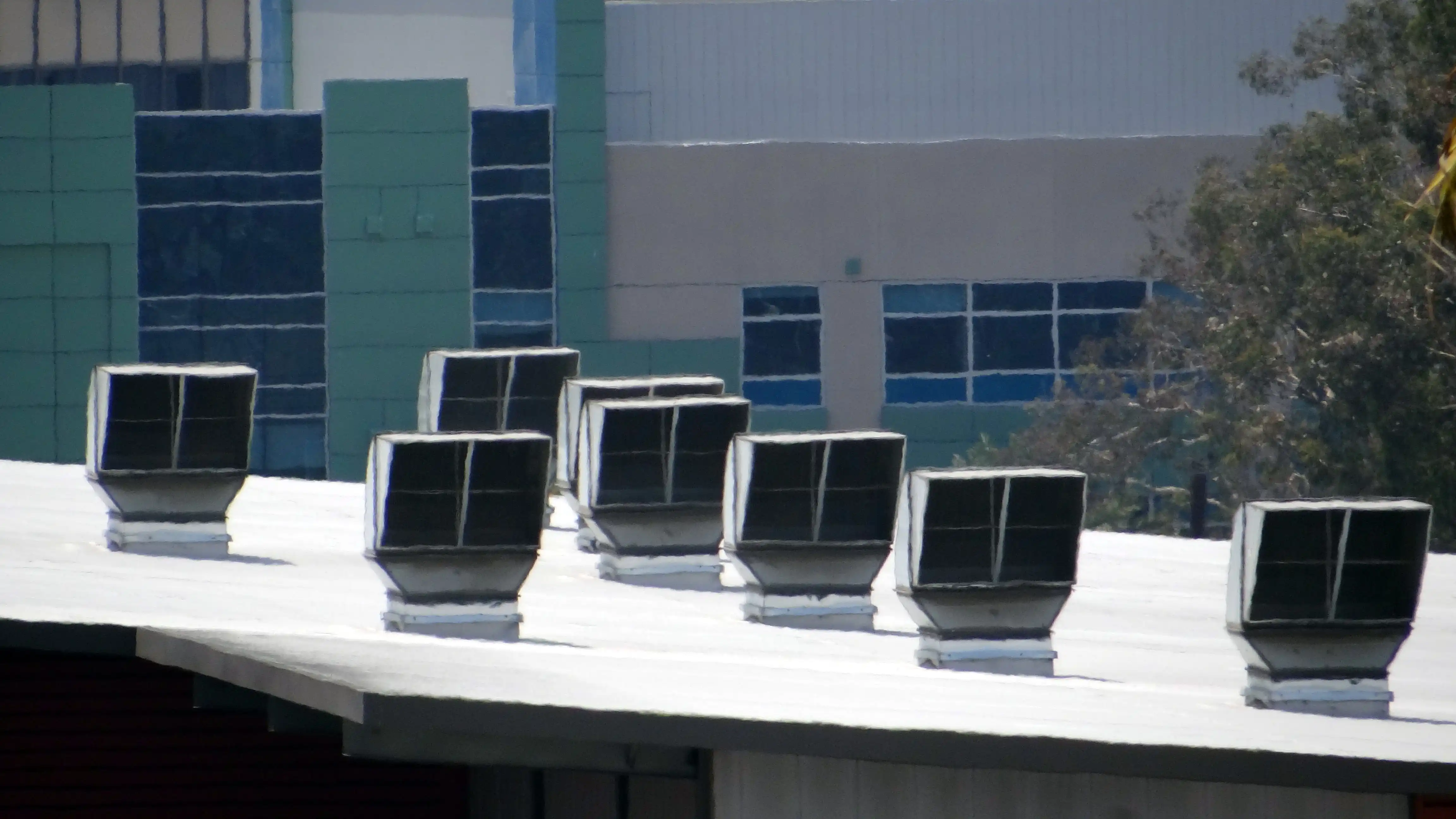 Vents In Heat, Signal Hill (unretouched)
